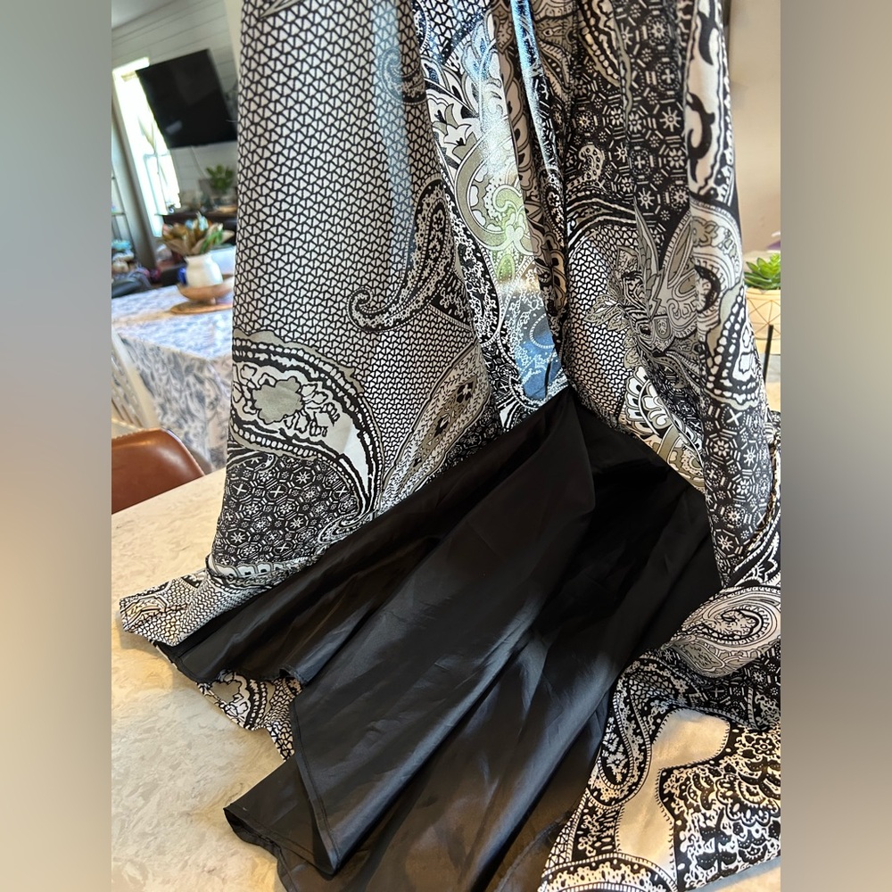 Dave & Johnny Black and White Paisley Maxi Dress with Crisscross Straps size 5/6 - Picture 12 of 16